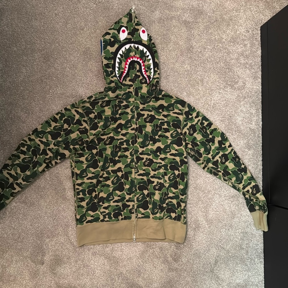 Bape full zip shark hoodie size L
